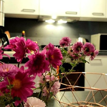 Business Apartment Mit Kuche Fur 1-3 +Netflx+5G Wlan Nahe Der Mhh Im Industrial Design ハノーファー エクステリア 写真