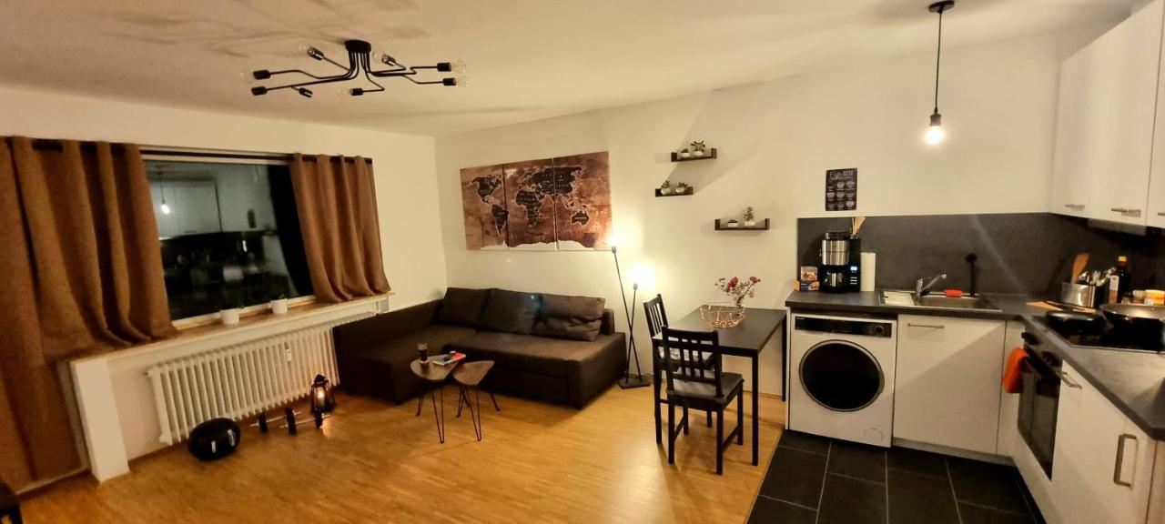 Business Apartment Mit Kuche Fur 1-3 +Netflx+5G Wlan Nahe Der Mhh Im Industrial Design ハノーファー エクステリア 写真